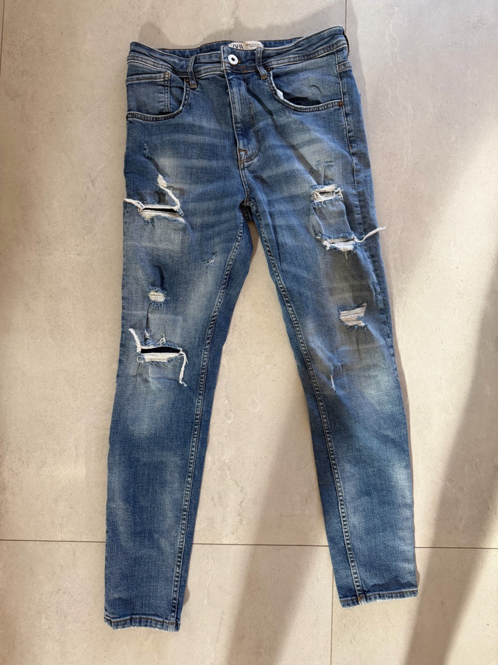 ZARA Distressed Skinny Jeans